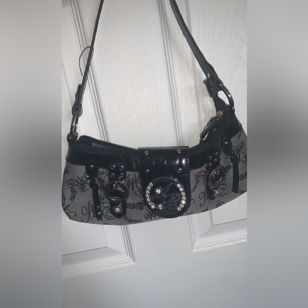 Y2k Apple bottoms purse